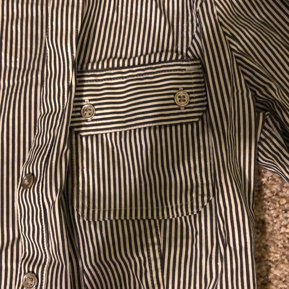 Express button up shirt - Picture 3 of 3